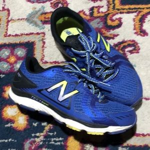 New Balance 670v5 women’s running walking shoes size 9